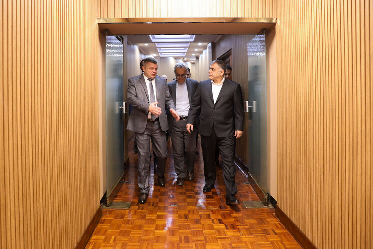 دیدار محسن پاک‌نژاد، وزیر نفت با آندری کوزنیتسوف، وزیر صنایع بلاروس