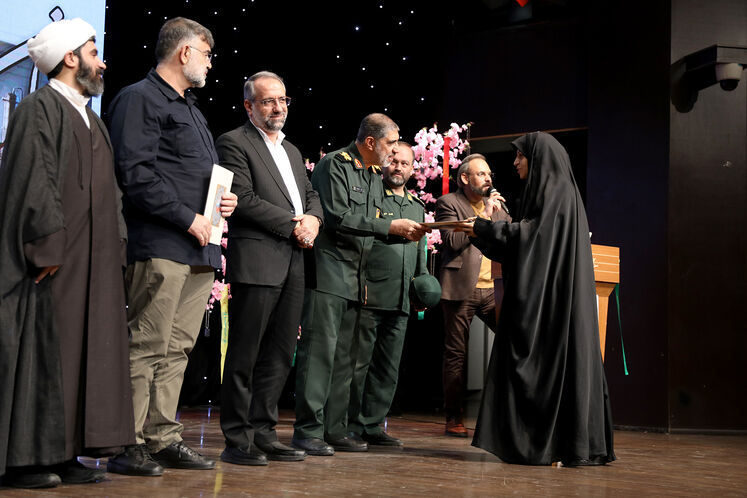 ویژه‌برنامه هفته گرامیداشت بسیج