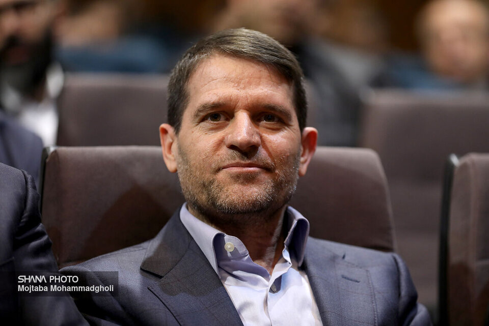 توسعه متوازن صنعت پتروشیمی باید اولویت باشد