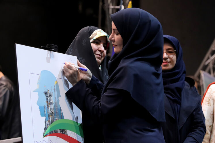 بزرگداشت روز زن و مقام مادر