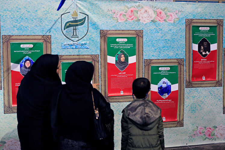 آیین بزرگداشت روز زن و مقام مادر