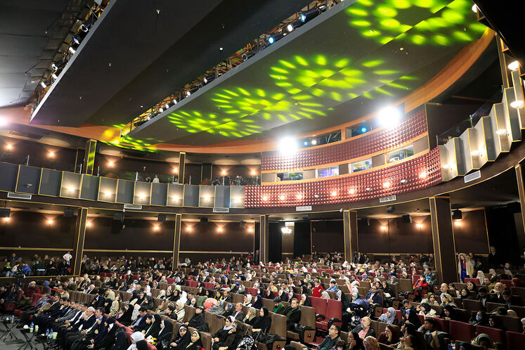 آیین بزرگداشت روز زن و مقام مادر