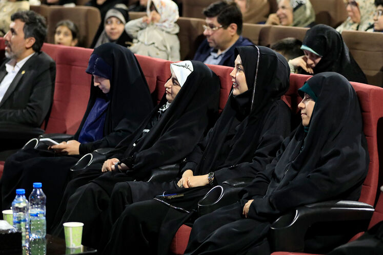 آیین بزرگداشت روز زن و مقام مادر