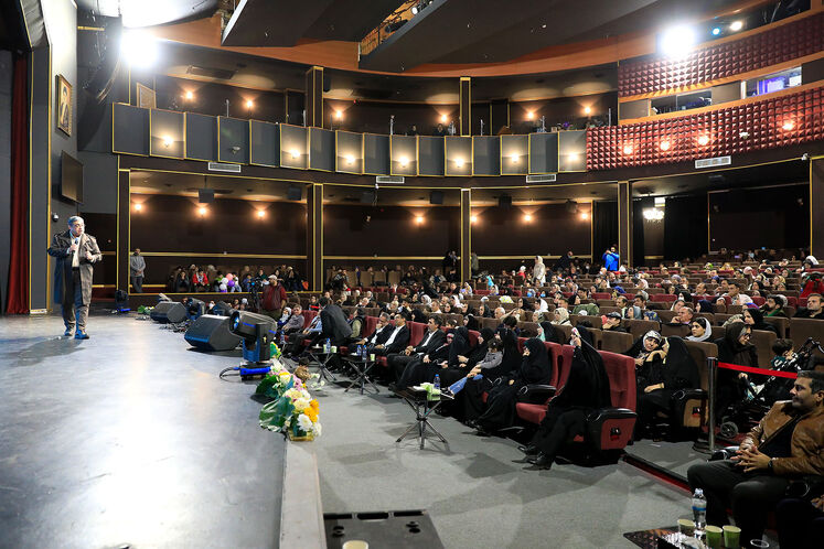 آیین بزرگداشت روز زن و مقام مادر