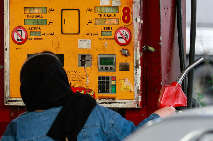 روند عادی توزیع بنزین در جایگاه‌های عرضه سوخت