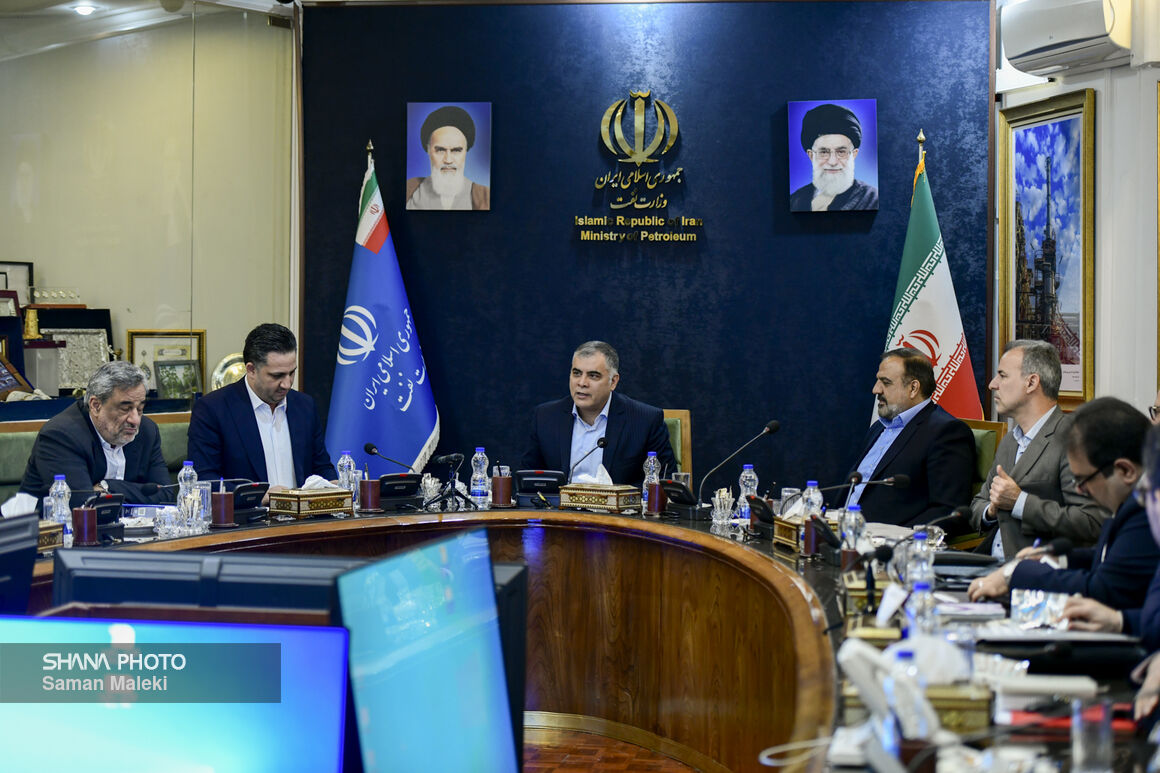 تکریم و معارفه مدیرکل روابط عمومی وزارت نفت