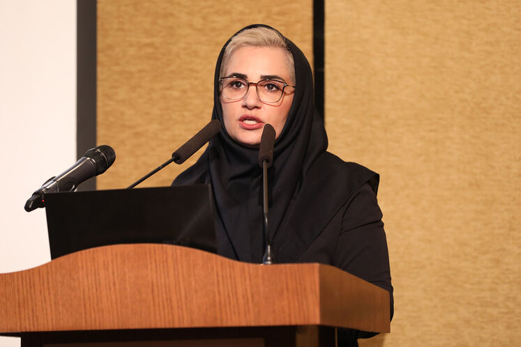 عاطفه فرازمند، مدیر گروه پژوهشگاه ارتباطات و فناوری اطلاعات