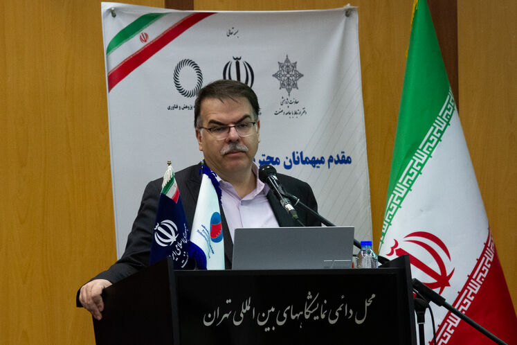 امید شاکری، معاون وزیر نفت در امور مهندسی، پژوهش و فناوری 