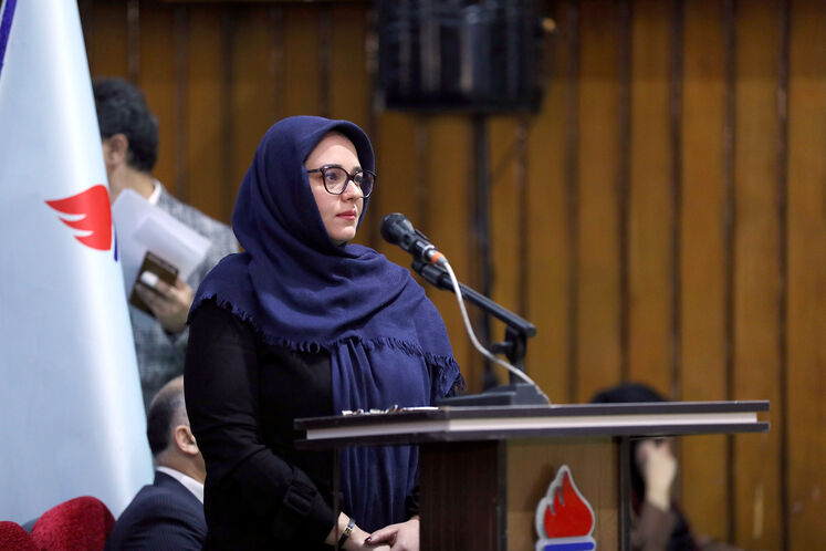 نشست خبری فاطمه مهاجرانی، سخنگوی دولت در شرکت پالایش نفت امام خمینی (ره) شازند - اراک