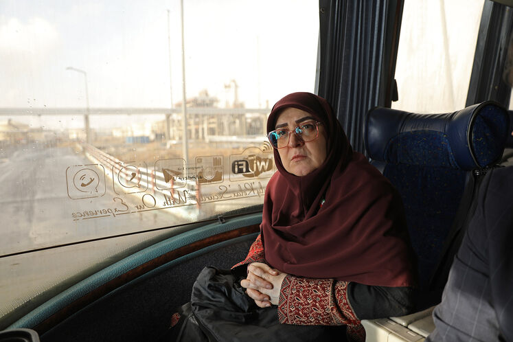 بازدید فاطمه مهاجرانی، سخنگوی دولت در شرکت پالایش نفت امام خمینی (ره) شازند - اراک