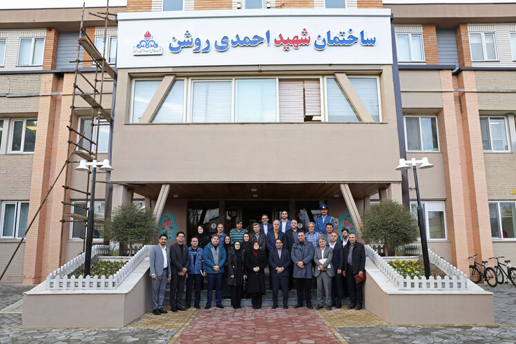 بازدید فاطمه مهاجرانی، سخنگوی دولت در شرکت پالایش نفت امام خمینی (ره) شازند - اراک