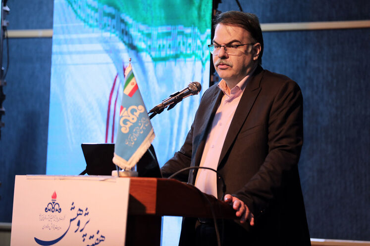 امید شاکری، معاون وزیر نفت در امور مهندسی، پژوهش و فناوری 