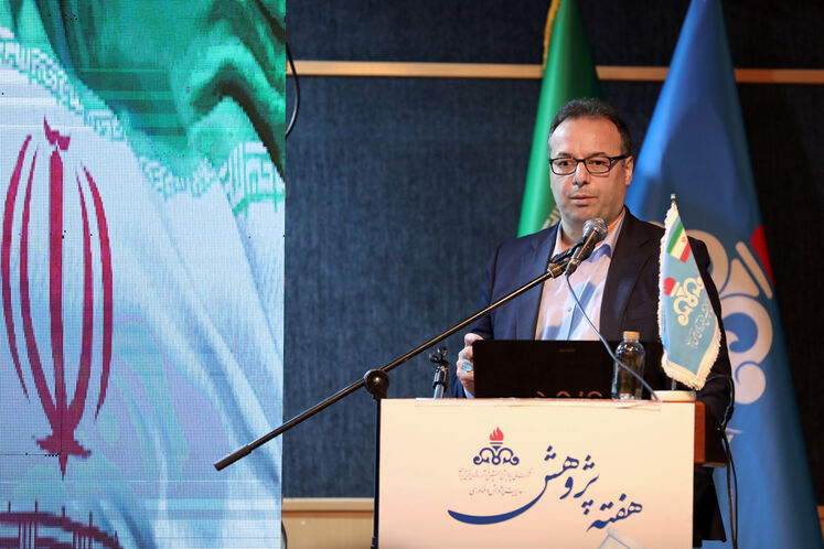 مهدی دژحسینی، مدیر پژوهش و فناوری شرکت ملی پالایش و پخش فرآورده‌های نفتی ایران