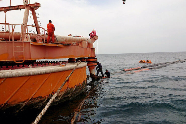 عملیات بازیابی، تعویض و نصب مجدد قطعات رشته شلنگ بیرونی (OUTER HOSE STRING) پایانه صادراتی SBM