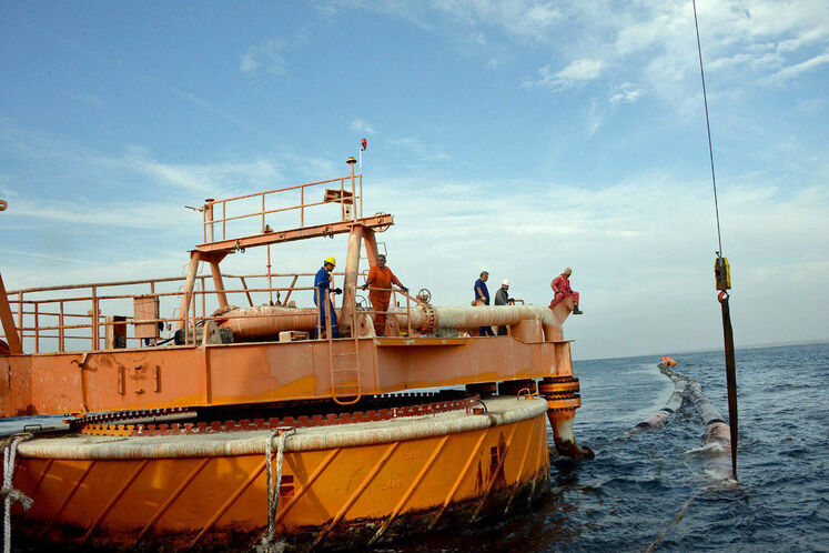 عملیات بازیابی، تعویض و نصب مجدد قطعات رشته شلنگ بیرونی (OUTER HOSE STRING) پایانه صادراتی SBM