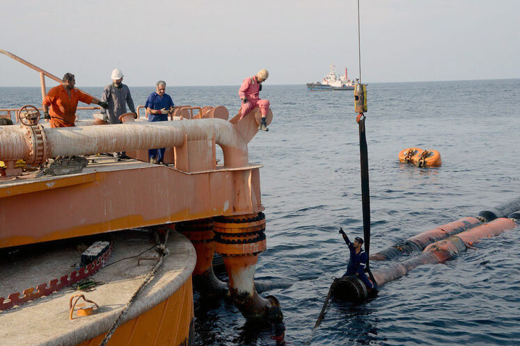 عملیات بازیابی، تعویض و نصب مجدد قطعات رشته شلنگ بیرونی (OUTER HOSE STRING) پایانه صادراتی SBM