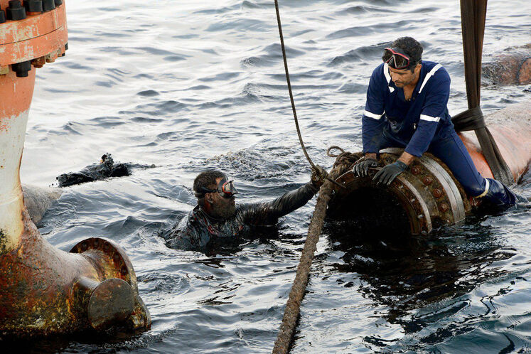 عملیات بازیابی، تعویض و نصب مجدد قطعات رشته شلنگ بیرونی (OUTER HOSE STRING) پایانه صادراتی SBM