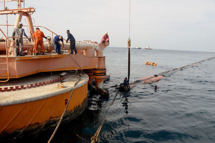 عملیات بازیابی، تعویض و نصب مجدد قطعات رشته شلنگ بیرونی (OUTER HOSE STRING) پایانه صادراتی SBM