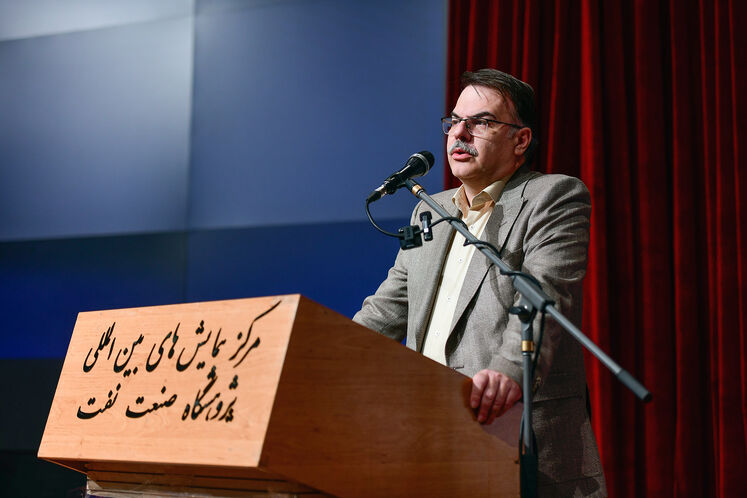 امید شاکری، معاون وزیر نفت در امور مهندسی، پژوهش و فناوری