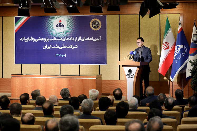 آیین امضای قراردادهای منتخب پژوهشی و فناورانه شرکت ملی نفت