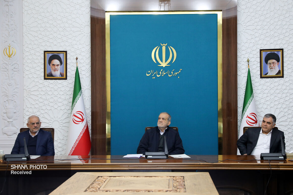 دومین ردیف واحد فرآورش مرکزی آزادگان جنوبی با فرمان رئیس‌جمهوری افتتاح شد