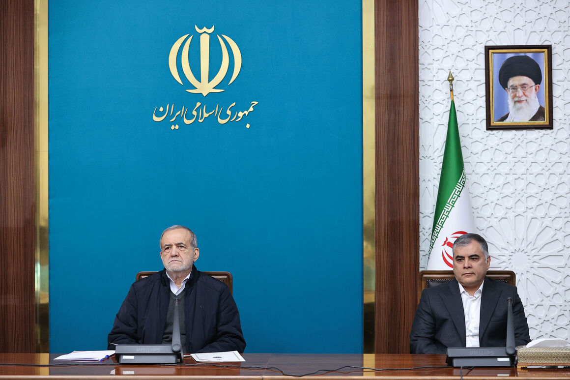 President praises Oil Ministry’s efforts