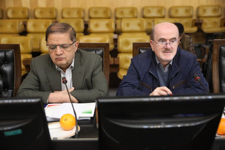 از راست: مهرداد لاهوتی، نماینده مردم شهرستان لنگرود در مجلس شورای اسلامی