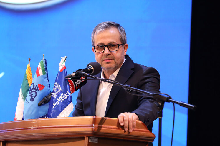 حمیدرضا عجمی، مدیر سرمایه‌گذاری شرکت ملی صنایع پتروشیمی