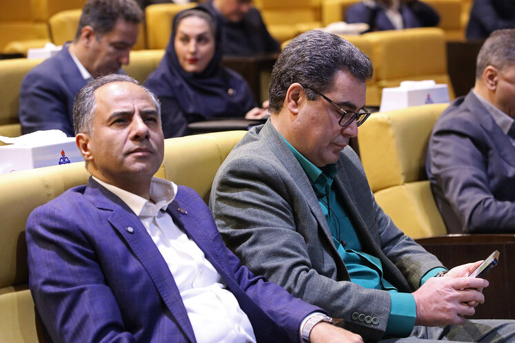 نخستین همایش سرمایه‌گذاران صنعت پتروشیمی