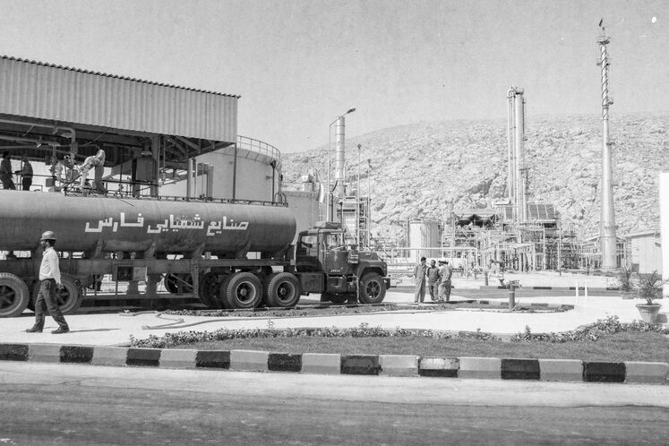پتروشیمی شیراز، نخستین پتروشیمی ایران