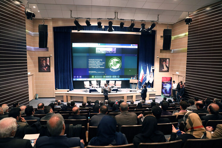همایش بهبود افزایش تولید در میدان‌های نفت و گاز