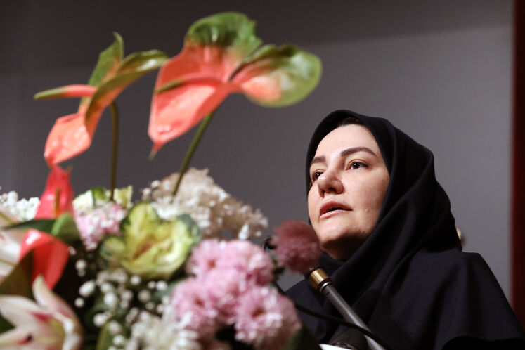 صدیقه خزایی، معاون توسعه مدیریت و سرمایه انسانی وزارت نفت 