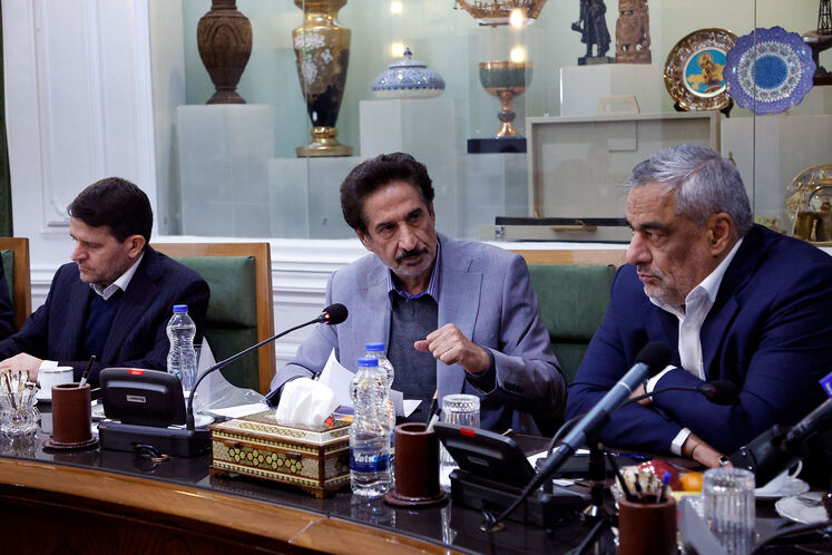 نشست هم‌اندیشی وزیر نفت با فعالان صنعت پتروشیمی