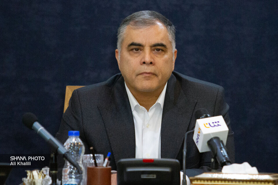 صنعت نفت در طوفان تحریم و جنگهای تحمیلی سربلند ایستاد صنعت نفت در طوفان تحریم و جنگهای تحمیلی سربلند ایستاد