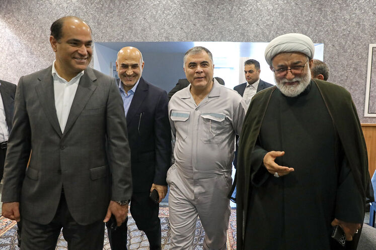 سفر محسن پاک‌نژاد، وزیر نفت به عسلویه