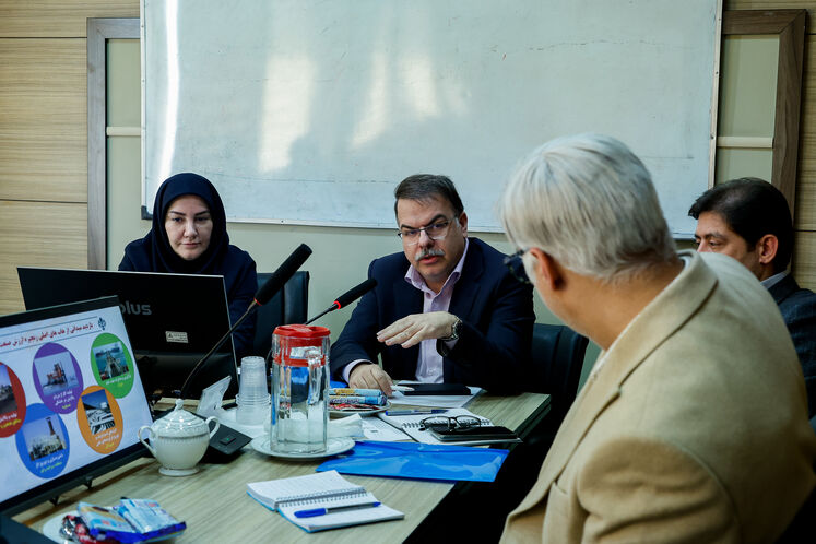 نشست شورای راهبری تحول اداری وزارت نفت