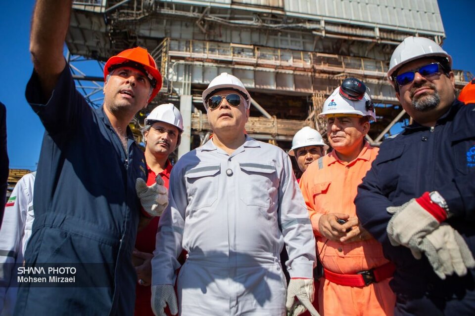 مستند خبری سفر وزیر نفت به عسلویه