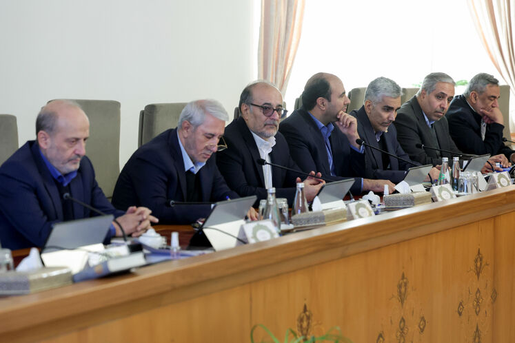 نشست نظارت بر پیشبرد طرح‌های افزایش تولید انرژی