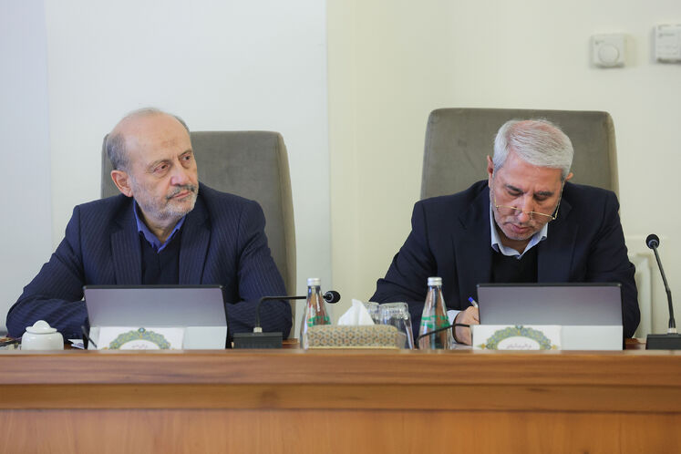 نشست نظارت بر پیشبرد طرح‌های افزایش تولید انرژی