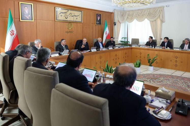 نشست نظارت بر پیشبرد طرح‌های افزایش تولید انرژی