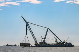 Installation of second jacket for South Pars Phase 11