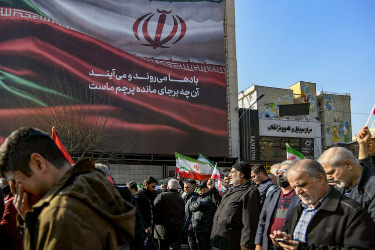 حضور محسن پاک‌نژاد، وزیر نفت در راهپیمایی همبستگی و تکریم صلح و دوستی