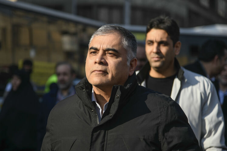 حضور محسن پاک‌نژاد، وزیر نفت در راهپیمایی همبستگی و تکریم صلح و دوستی