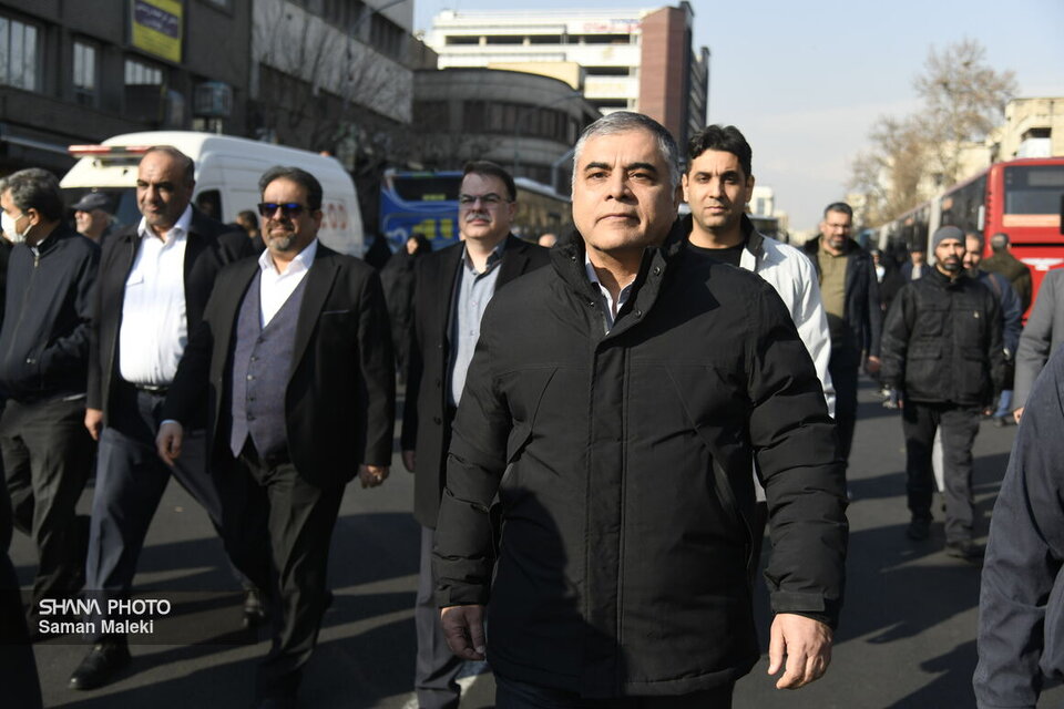 حضور وزیر نفت در راهپیمایی همبستگی و تکریم صلح و دوستی