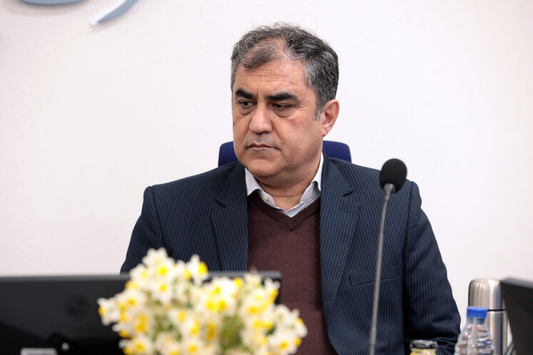 فرهاد رضانژاد، مدیر پروژه جمع‌آوری گازهای مشعل منطقه شرق کارون