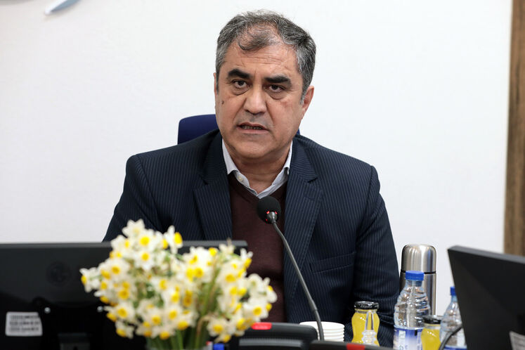 فرهاد رضانژاد، مدیر پروژه جمع‌آوری گازهای مشعل منطقه شرق کارون