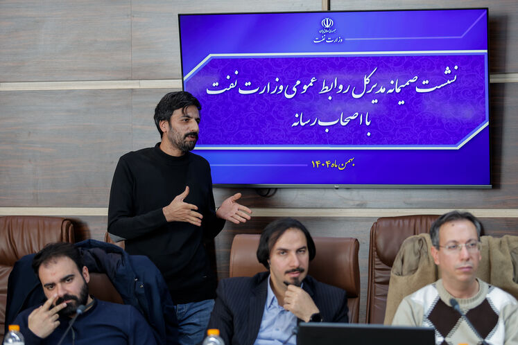 مهدی سلگی، دنیای اقتصاد