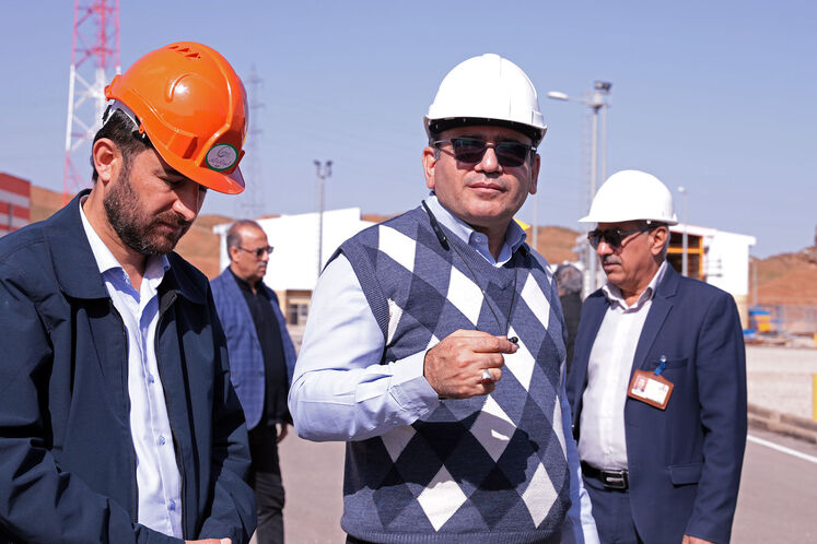 بازدید نمایندگان دستگاه‌های اجرایی از ایستگاه تقویت فشار رگ سفید ۱