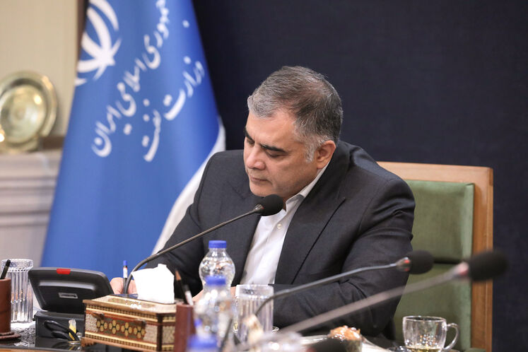 محسن پاک‌نژاد، وزیر نفت