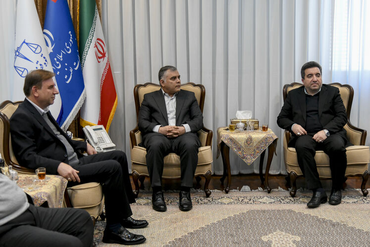 واگذاری اسناد اراضی پارس جنوبی به وزارت نفت